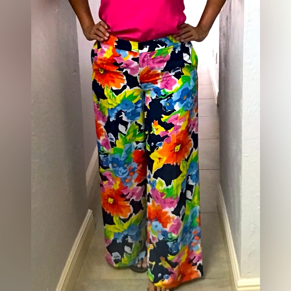 Lauren Ralph Lauren flower print pants, size 10.
